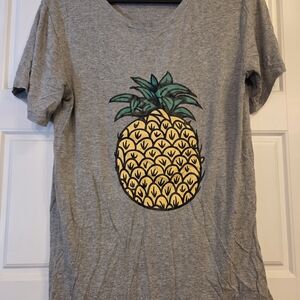 Gray T-Shirt with Pineapple Graphic